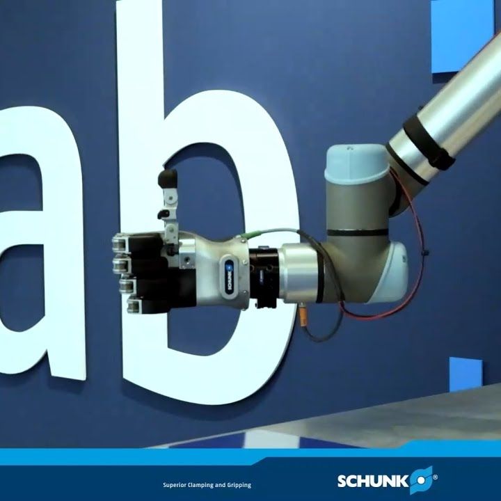 schunk-roboti-thumbs-up